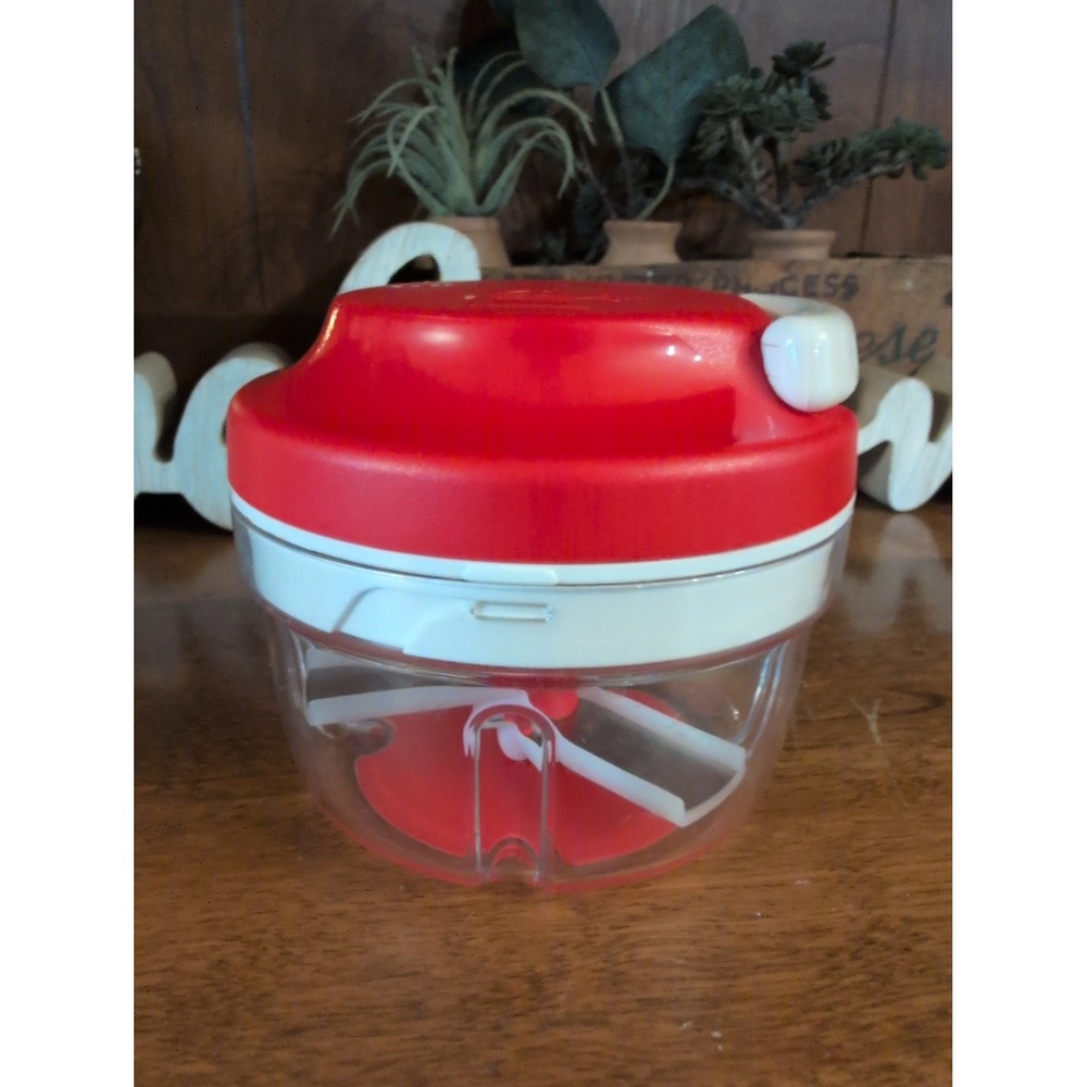 Tupperware Chop and Prep Mini Food Chopper